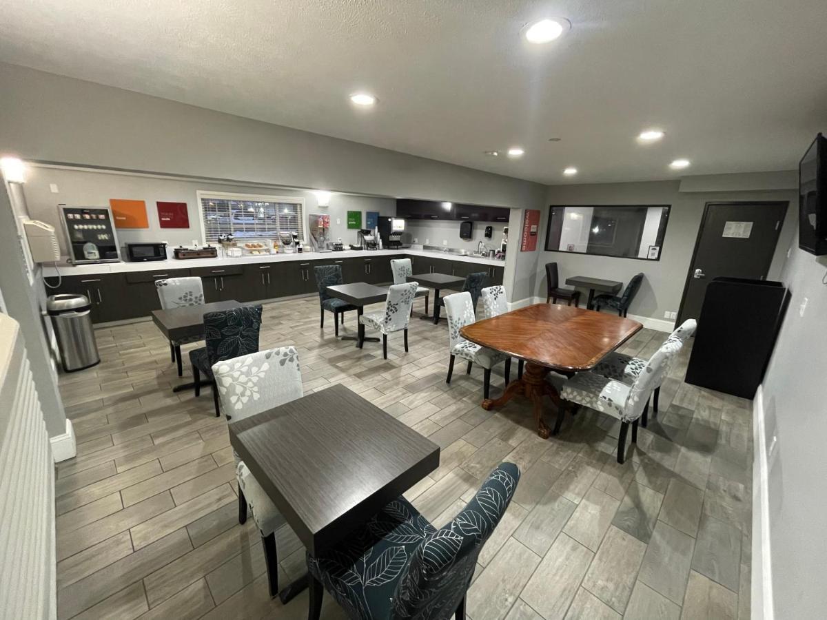 Countryside Inn & Suites Omaha East-Council Bluffs Ia Dış mekan fotoğraf
