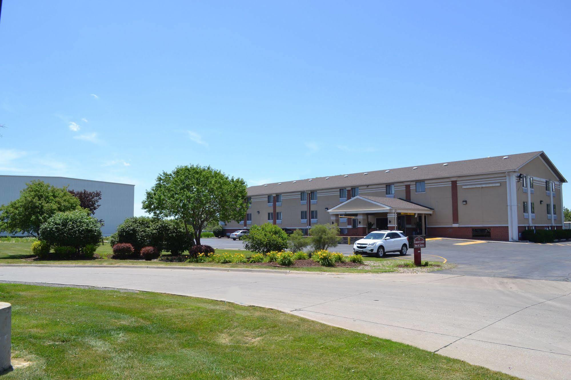 Countryside Inn & Suites Omaha East-Council Bluffs Ia Dış mekan fotoğraf